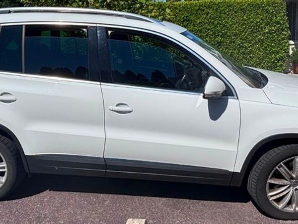 Volkswagen Tiguan SUV, Diesel, 2016, White