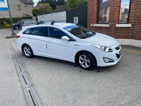 Hyundai i40 Estate, Diesel, 2013, White