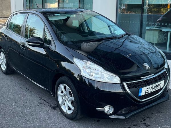 Peugeot 208 Hatchback, Petrol, 2015, Black