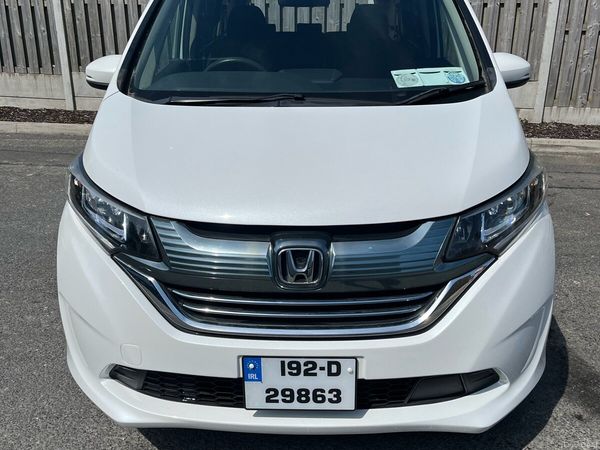 Honda Freed MPV, Petrol Hybrid, 2019, White