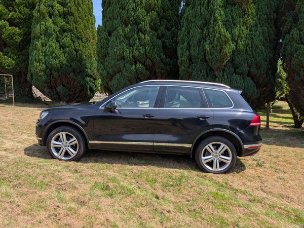 Volkswagen Touareg SUV, Diesel, 2016, Black