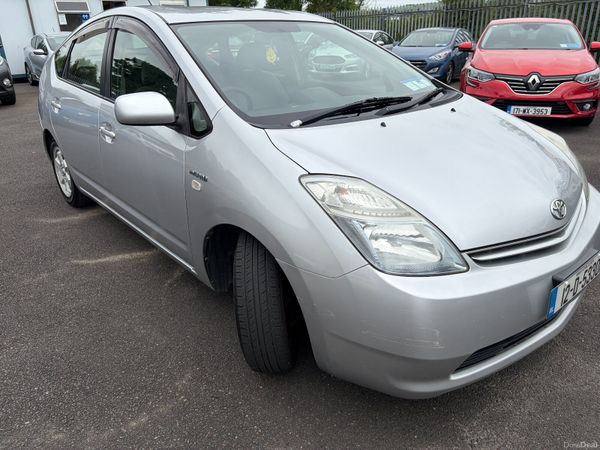 Toyota Prius Hatchback, Petrol Hybrid, 2012, Silver