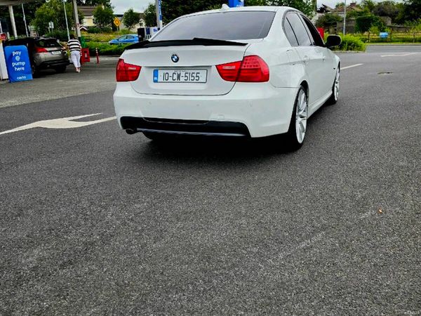 BMW 3-Series Saloon, Diesel, 2010, White