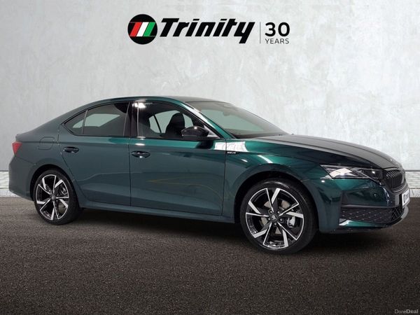 Skoda Octavia Saloon, Diesel, 2026, Green