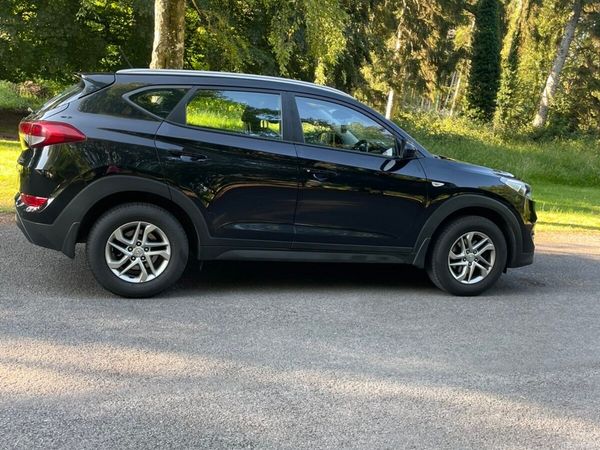 Hyundai Tucson SUV, Petrol, 2017, Black