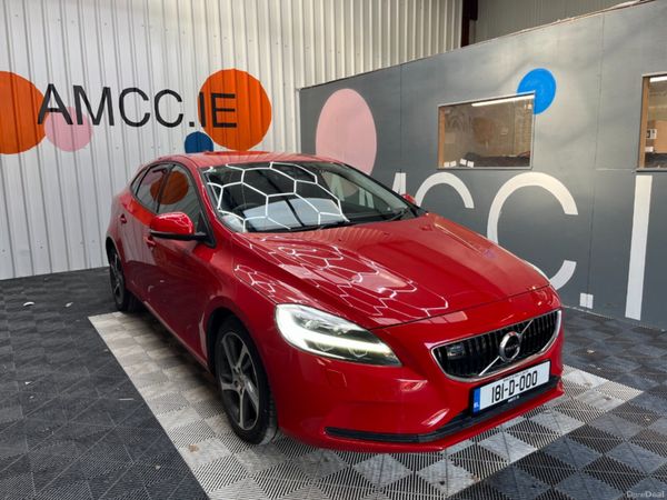 Volvo V40 Estate, Diesel, 2018, Red
