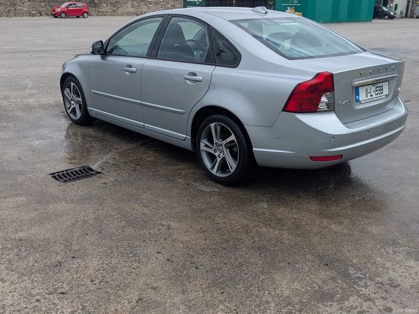 Volvo S40 Saloon, Diesel, 2011, Silver