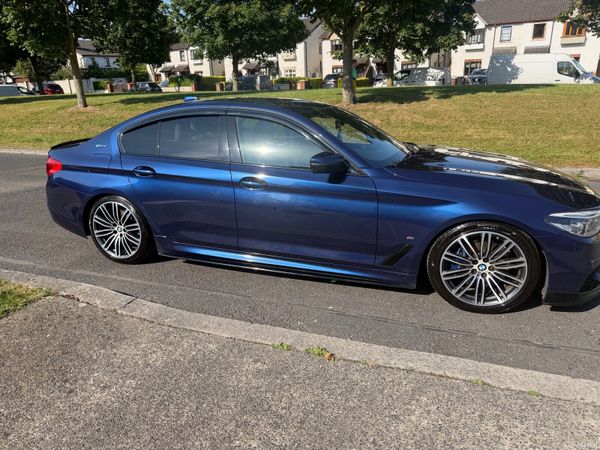 BMW 5-Series Saloon, Petrol Plug-in Hybrid, 2018, Blue