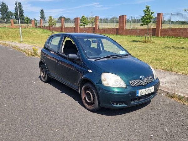 Toyota Yaris Hatchback, Petrol, 2004, Green