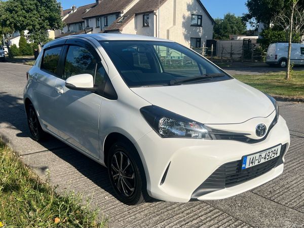 Toyota Vitz Hatchback, Petrol, 2014, White