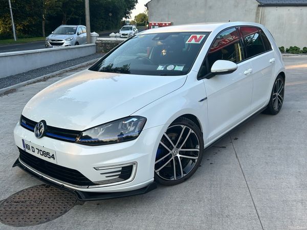 Volkswagen Golf Hatchback, Petrol Plug-in Hybrid, 2016, White
