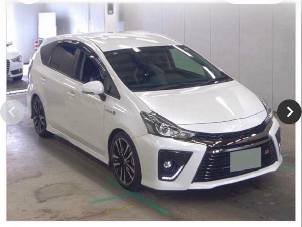 Toyota Prius MPV, Petrol Hybrid, 2020, White