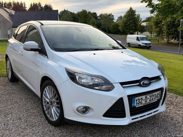 Ford Focus Hatchback, Petrol, 2013, White