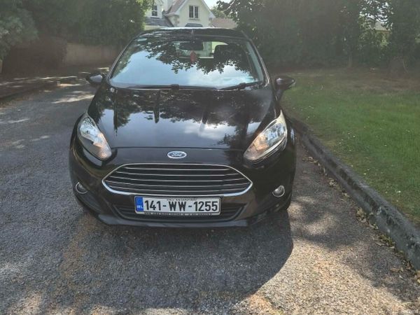 Ford Fiesta Hatchback, Diesel, 2014, Black
