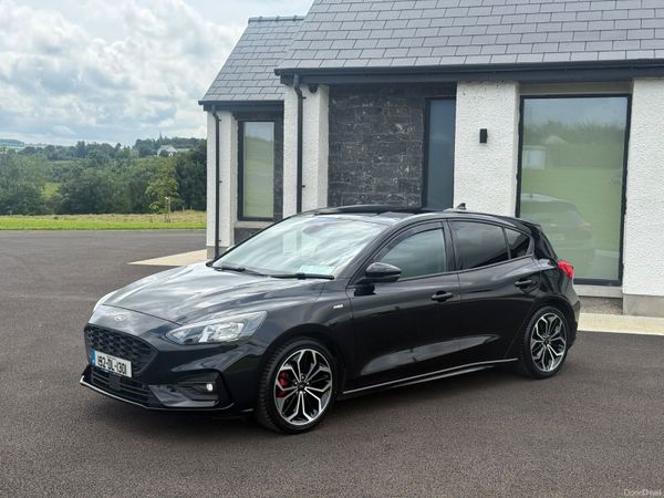 Ford Focus Hatchback, Diesel, 2019, Grey