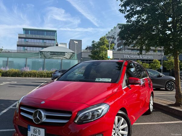 Mercedes-Benz B-Class MPV, Petrol, 2015, Red