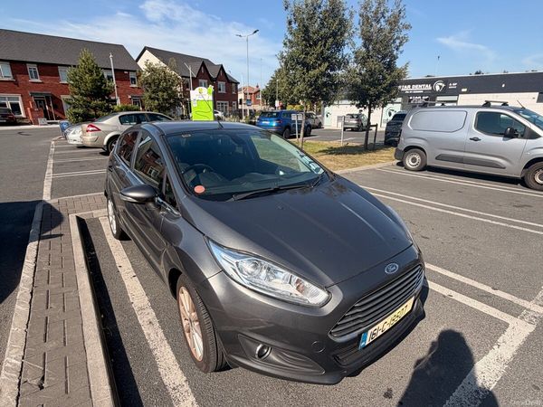 Ford Fiesta Hatchback, Petrol, 2016, Grey