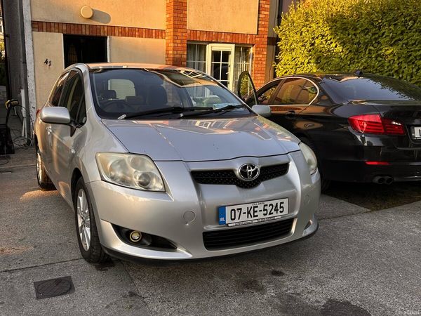 Toyota Auris Hatchback, Petrol, 2007, Silver