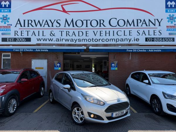 Ford Fiesta Hatchback, Petrol, 2014, Silver