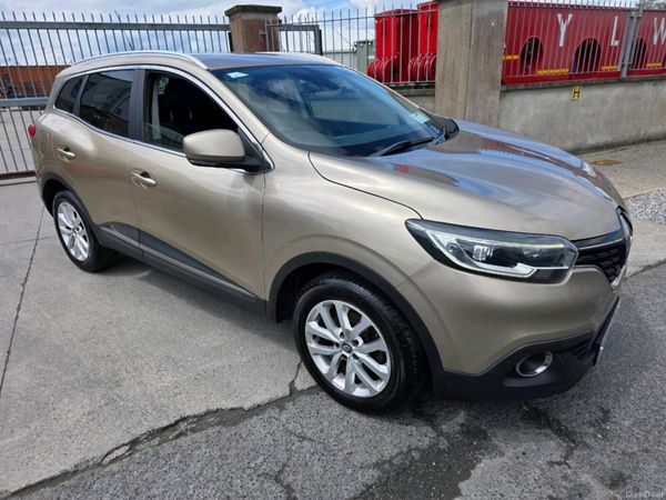 Renault Kadjar SUV, Diesel, 2016, Gold