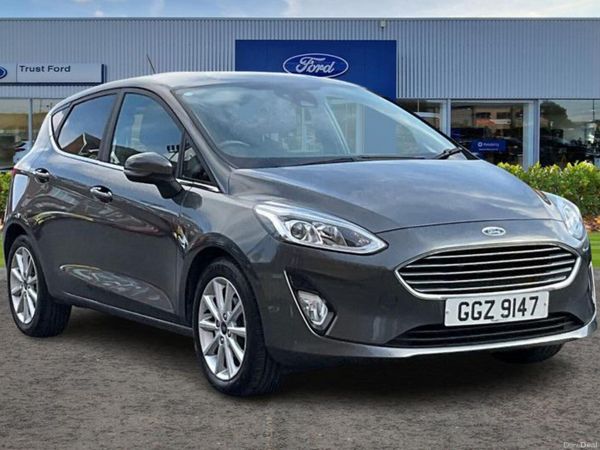 Ford Fiesta Hatchback, Petrol, 2017, Grey