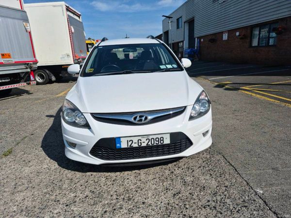 Hyundai i30 Estate, Diesel, 2012, White