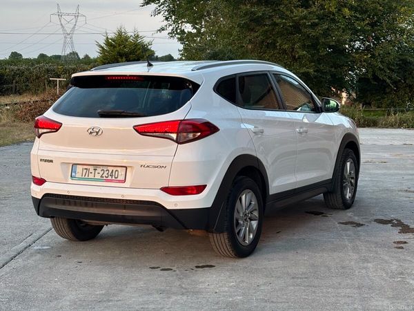 Hyundai Tucson SUV, Diesel, 2017, White