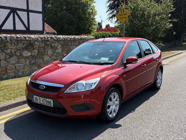 Ford Focus Hatchback, Petrol, 2008, Red