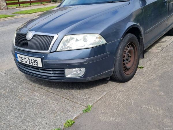 Skoda Octavia Hatchback, Petrol, 2005, Grey