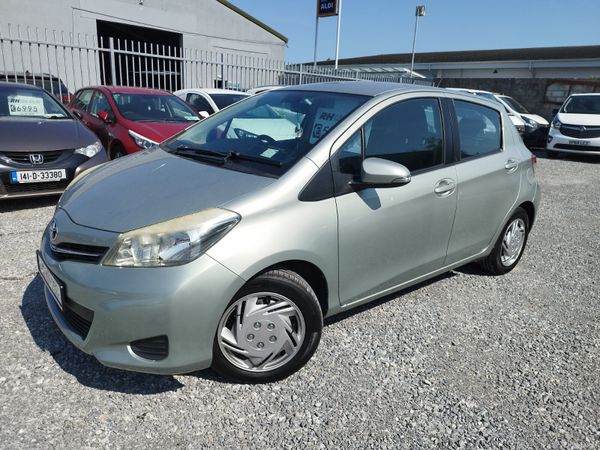 Toyota Yaris Hatchback, Petrol, 2012, Green