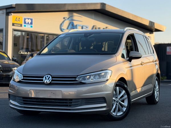 Volkswagen Touran MPV, Diesel, 2019, Beige