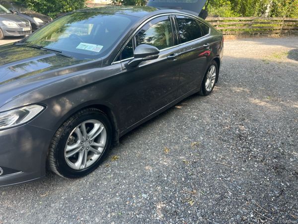 Ford Mondeo Hatchback, Diesel, 2015, Grey