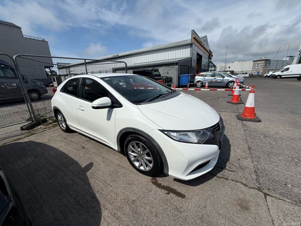 Honda Civic Hatchback, Petrol, 2012, White