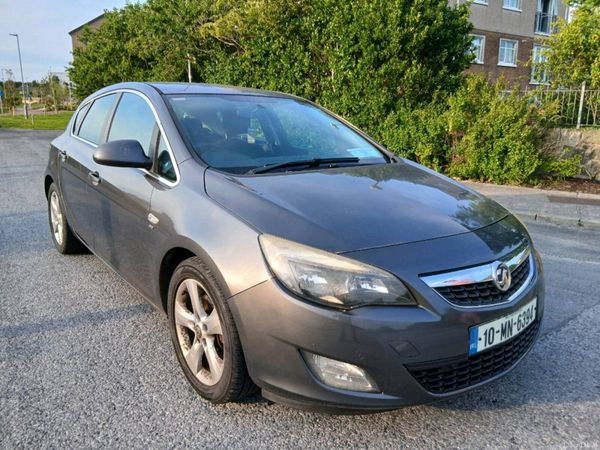 Vauxhall Astra Hatchback, Diesel, 2010, Grey