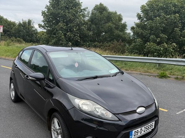 Ford Fiesta Hatchback, Petrol, 2009, Black