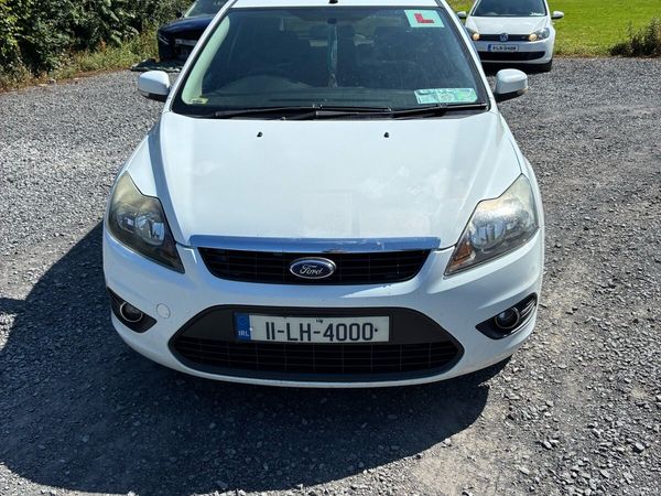 Ford Focus Hatchback, Diesel, 2011, White