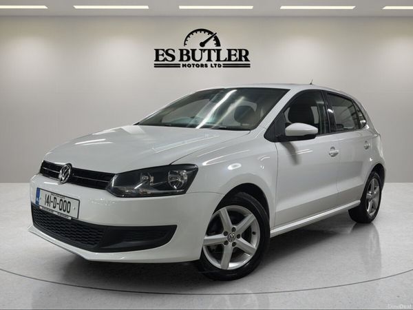 Volkswagen Polo Hatchback, Petrol, 2014, White