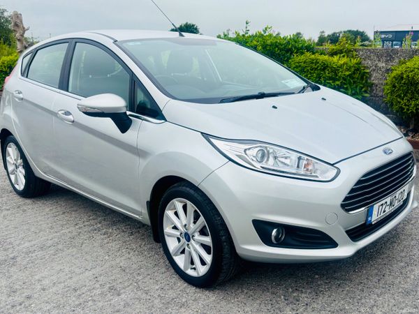Ford Fiesta Hatchback, Petrol, 2017, Grey