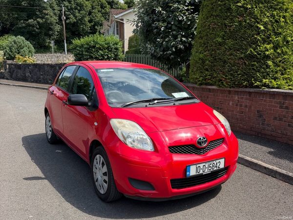 Toyota Yaris Hatchback, Petrol, 2010, Red