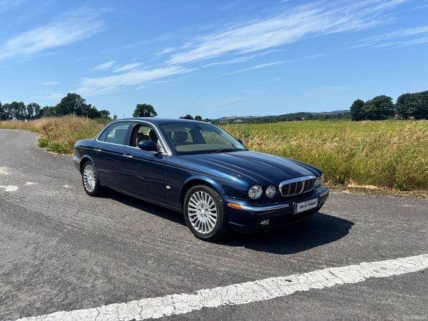 Jaguar XJ Saloon, Diesel, 2006, Blue