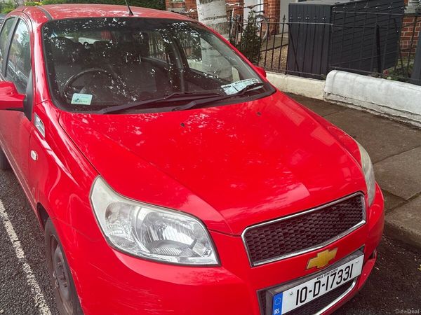 Chevrolet Aveo Hatchback, Petrol, 2010, Red