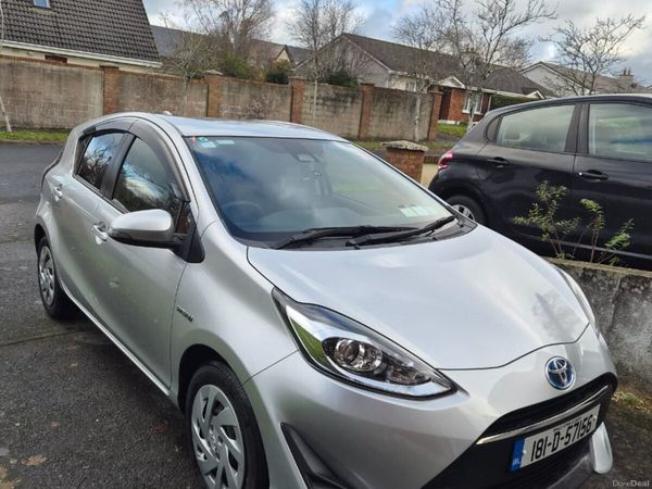 Toyota Aqua Hatchback, Petrol Hybrid, 2018, Silver