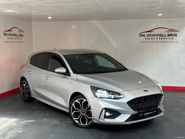 Ford Focus Hatchback, Diesel, 2022, Silver
