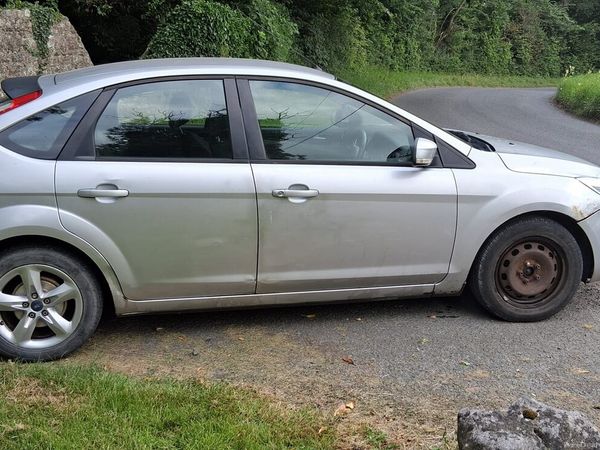 Ford Focus Hatchback, Diesel, 2010, Silver