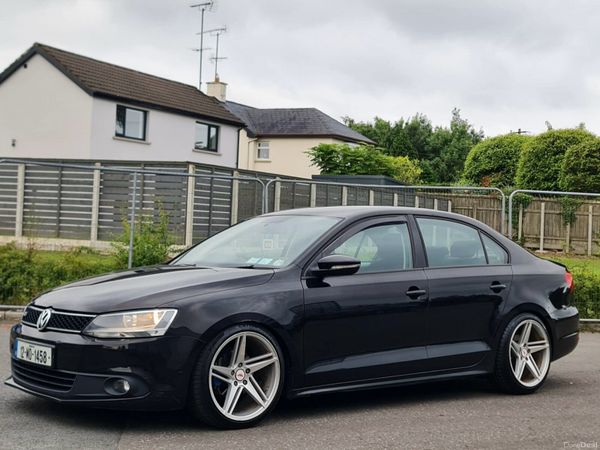 Volkswagen Jetta Saloon, Diesel, 2012, Black