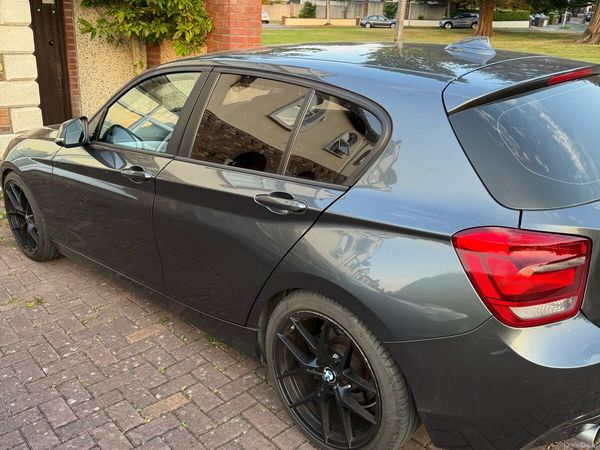BMW 1-Series Estate/Jeep, Diesel, 2014, Grey