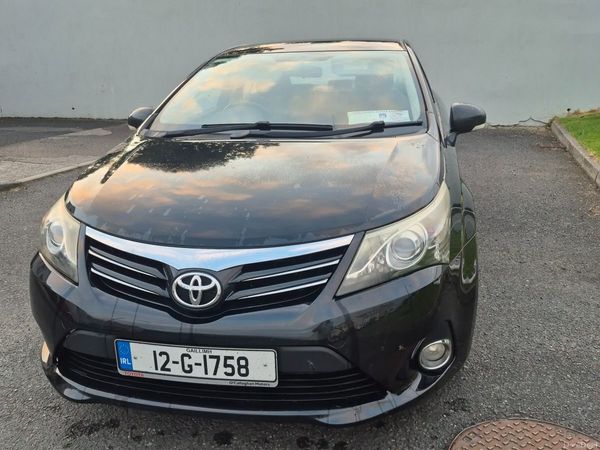 Toyota Avensis Saloon, Diesel, 2012, Black