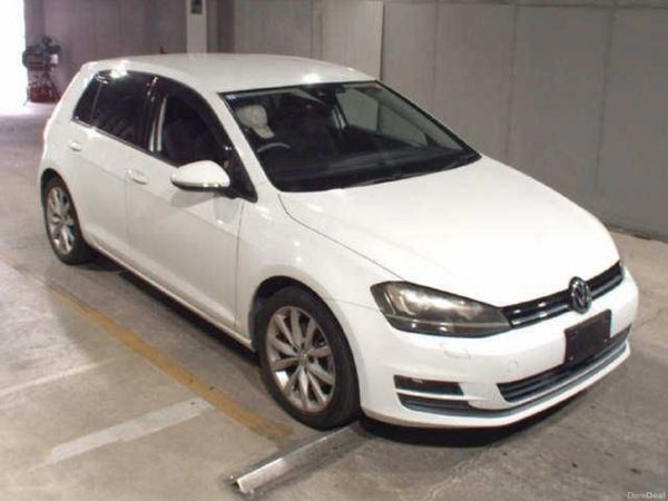 Volkswagen Golf Hatchback, Petrol, 2017, White