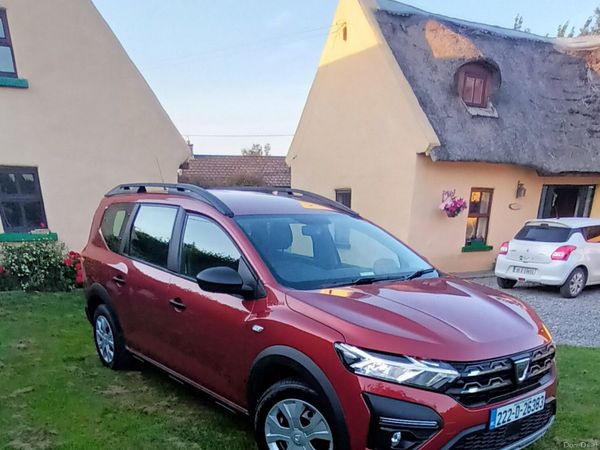 Dacia Jogger MPV, Petrol, 2022, Brown