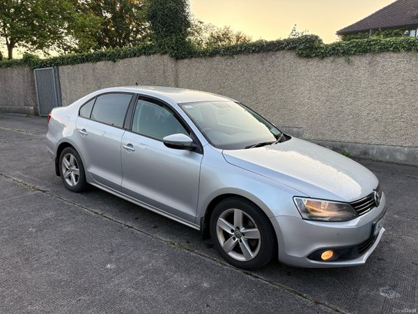 Volkswagen Jetta Saloon, Diesel, 2014, Silver